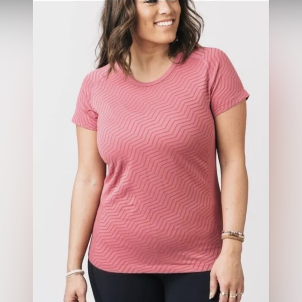 ZYIA‎ Active Poppy Chevron Print Short Sleeve Tee Shirt Pink X Large Seamless